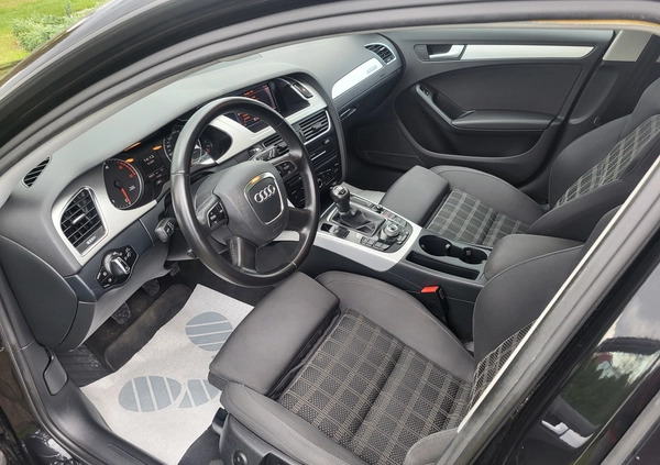 Audi A4 cena 39900 przebieg: 269870, rok produkcji 2011 z Biłgoraj małe 562